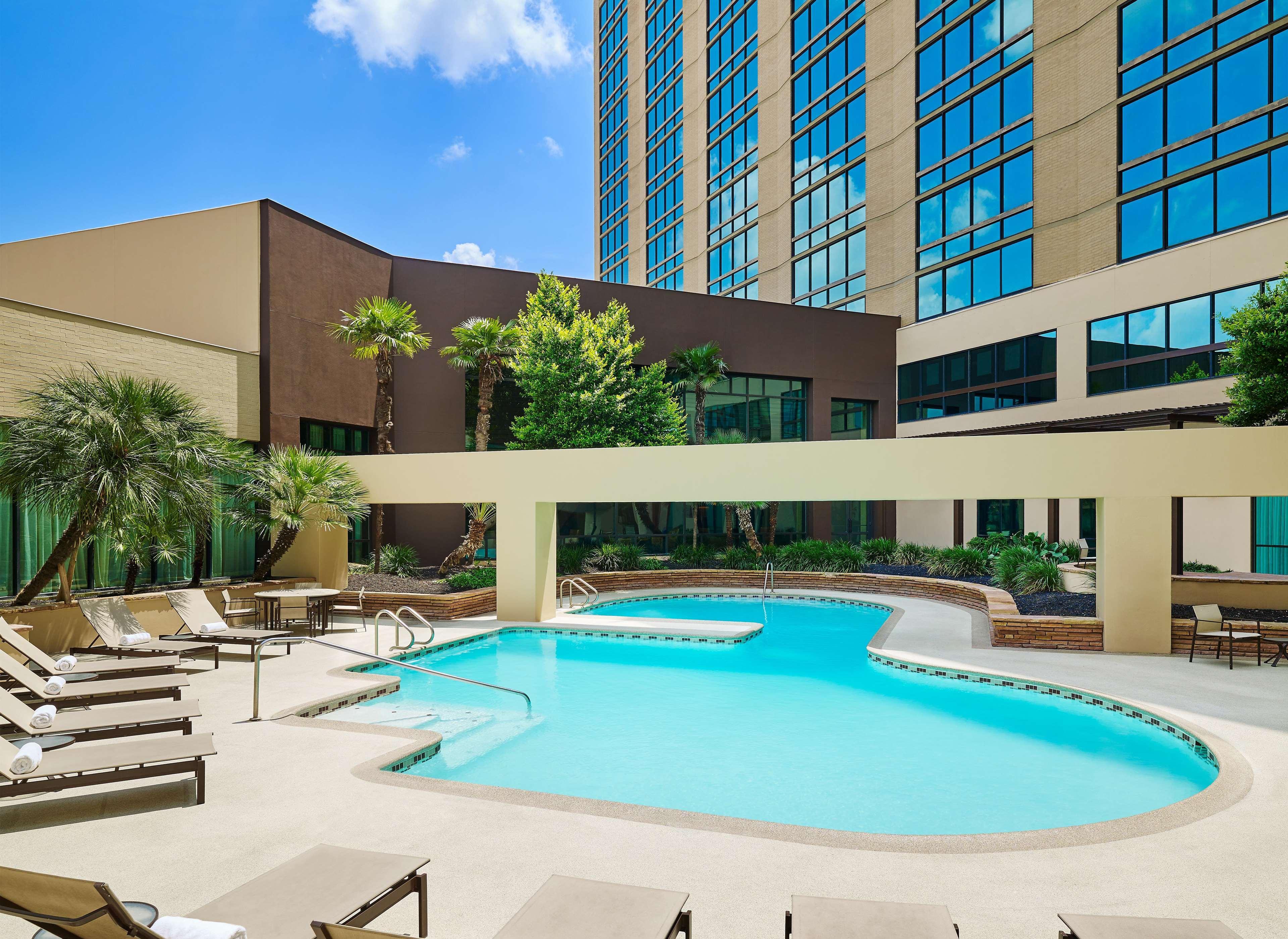 Doubletree By Hilton San Antonio Airport Hotel Exterior photo